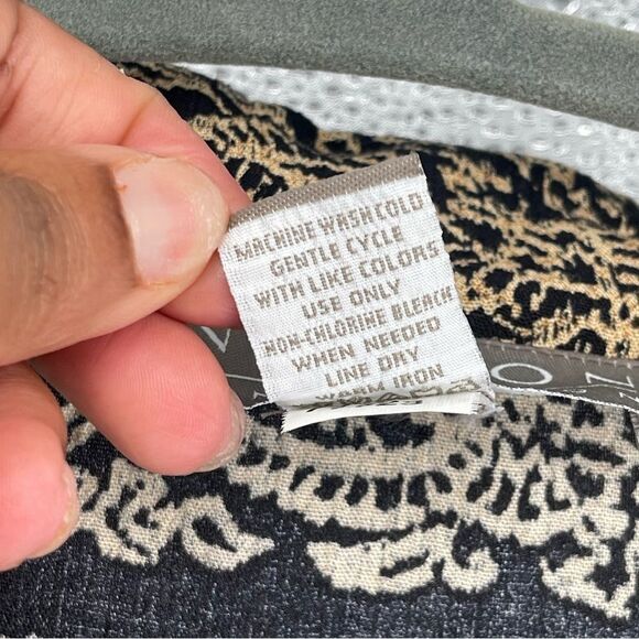 Norton McNaughton Petite Women’s Black Brown Mixed Print Short Sleeve Top Large - Picture 6 of 11